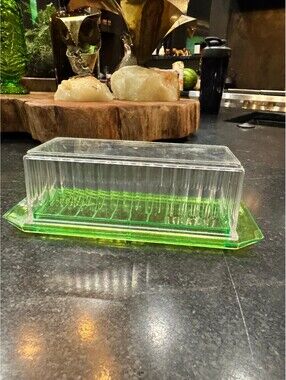 Mid-Century Arrow Green Plastic Refrigerator Butter Dish